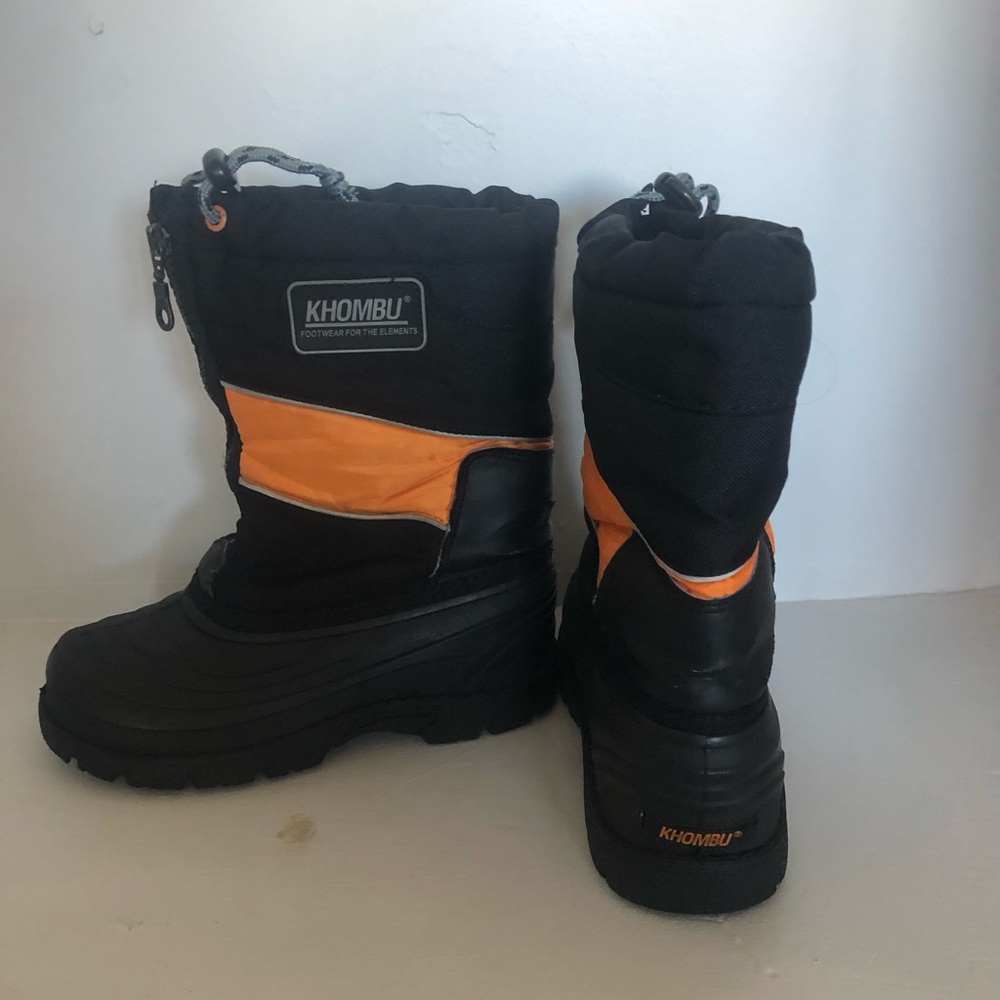Khombu size 2 kids winter boots warm